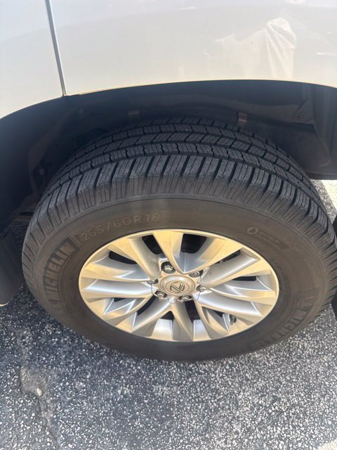 Used 2018 Starfire Pearl Lexus 460 image 10