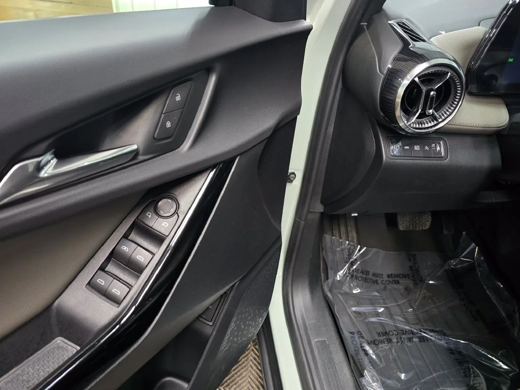 Used 2026 Green Chevrolet LT image 15