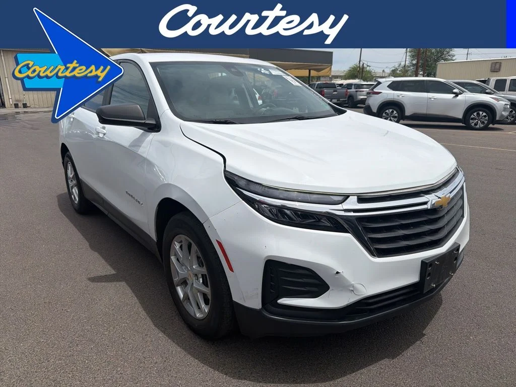 2022 Chevrolet Equinox LS's photo