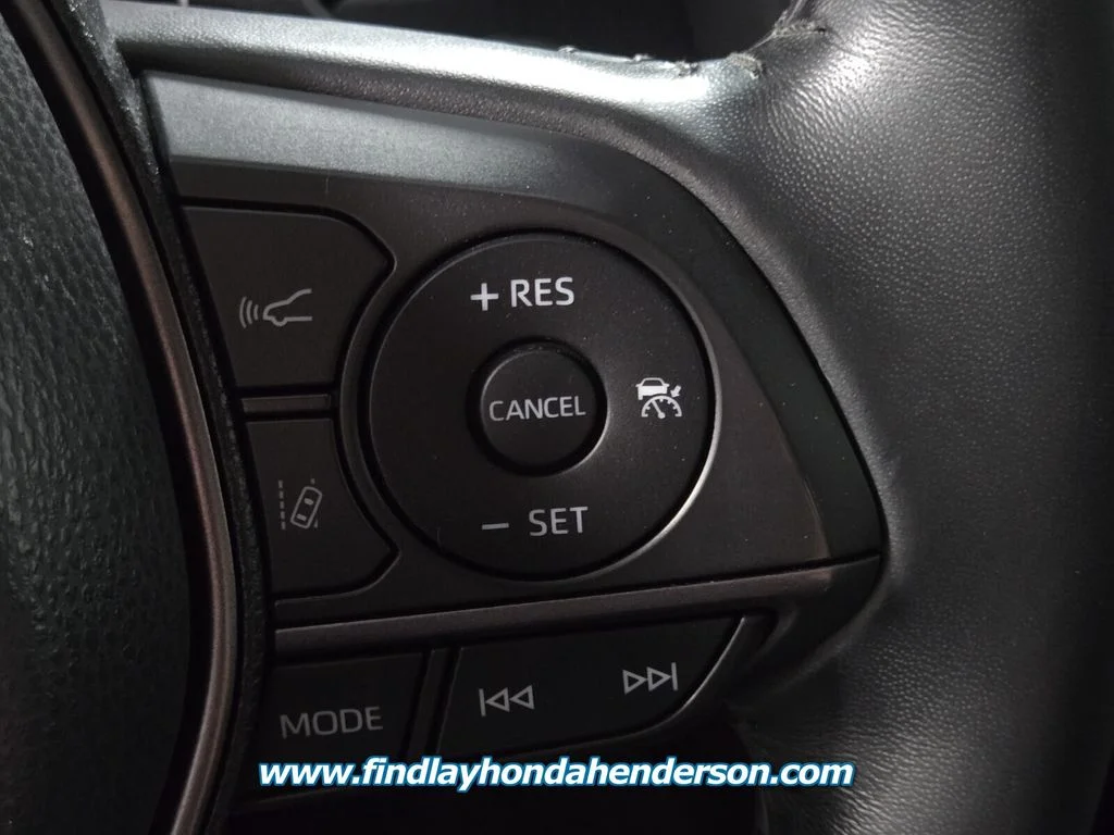 Used 2022 Pearl Toyota XSE image 27