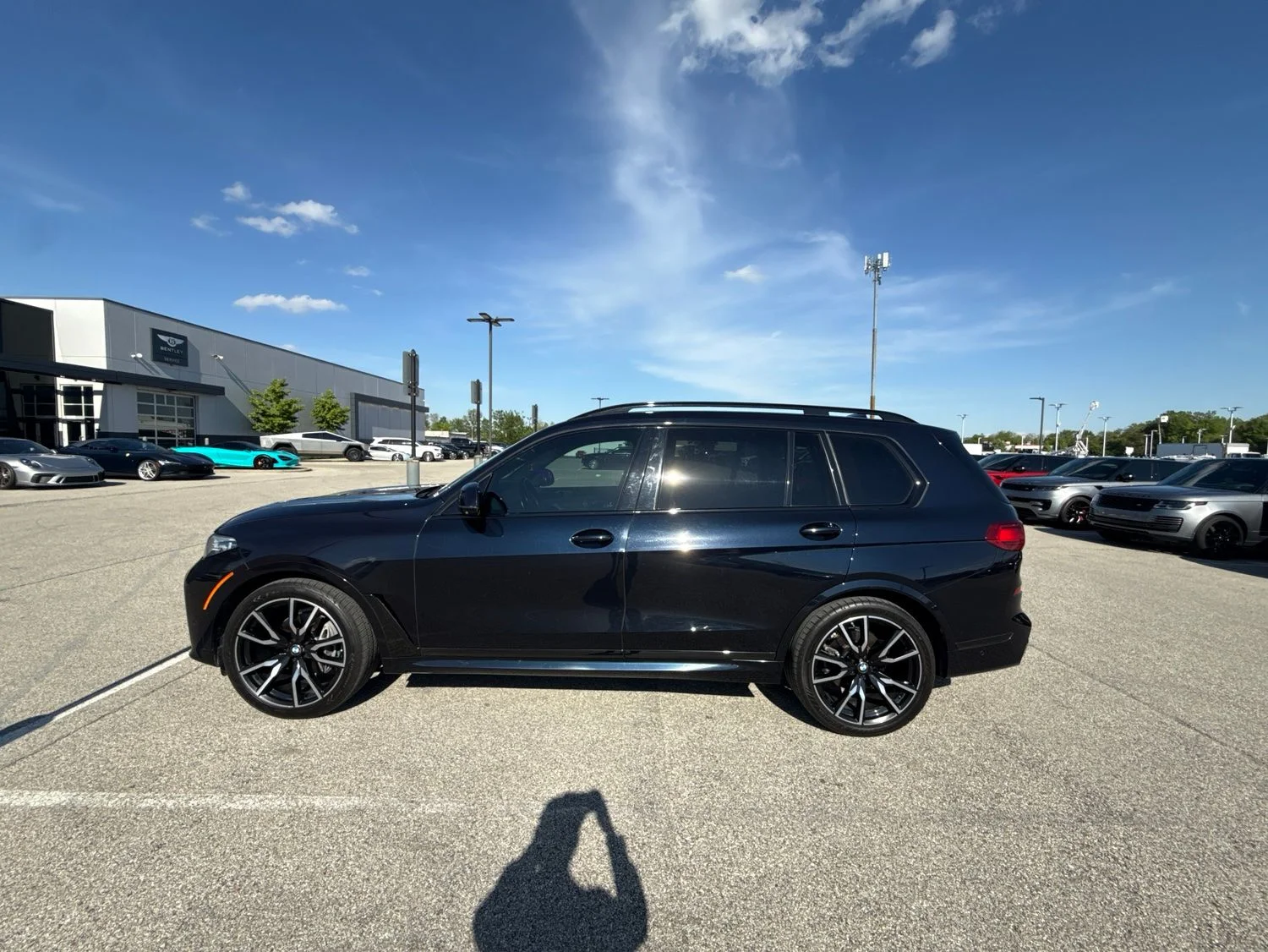 Used 2019 Black BMW xDrive40i image 5