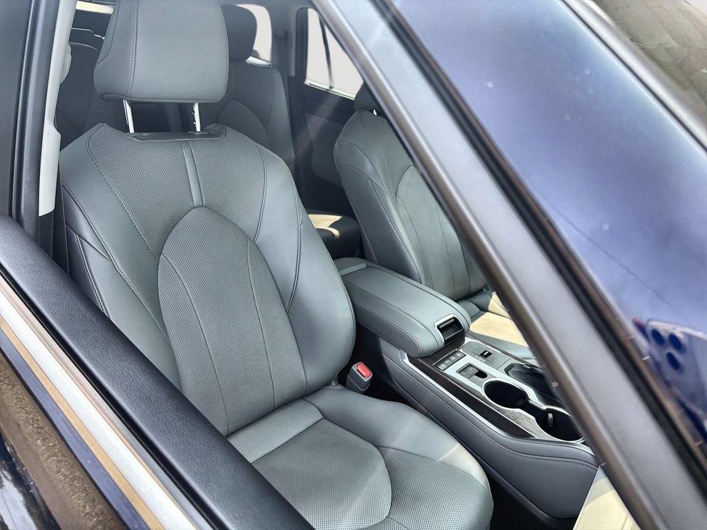 Used 2021 Gray Toyota Hybrid Limited image 27