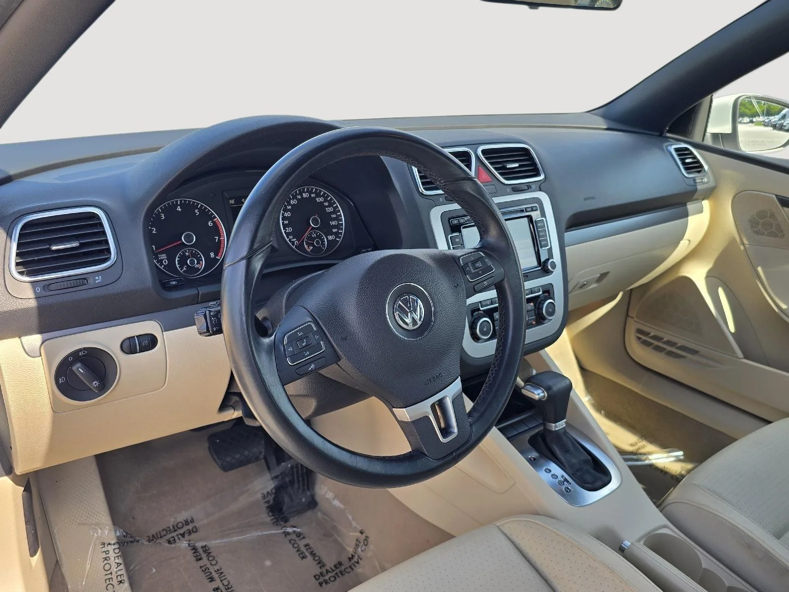 Used 2010 WHITE Volkswagen Komfort image 11