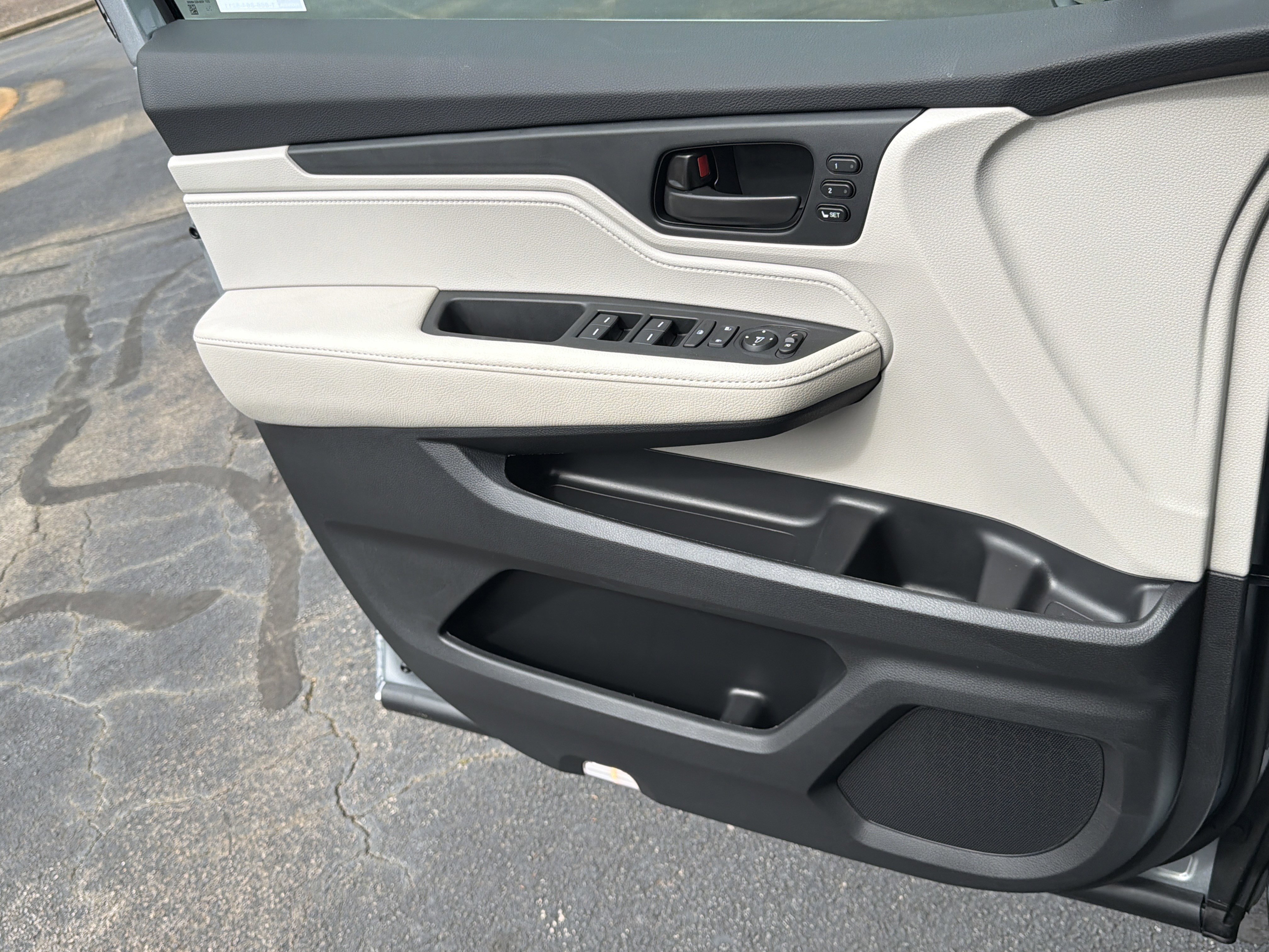 2026 Honda Odyssey EX-L - Photo 19