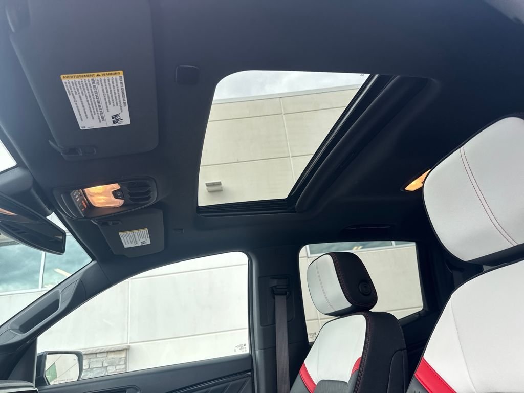 2024 GMC Canyon AT4X - Photo 25