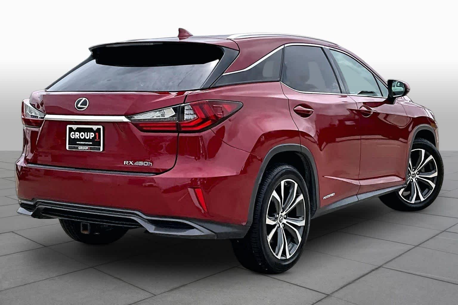 Used 2019 Matador Red Mica Lexus  image 13