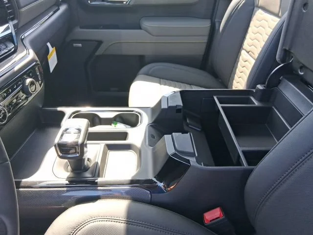 2026 Chevrolet Silverado 1500 ZR2 - Photo 19