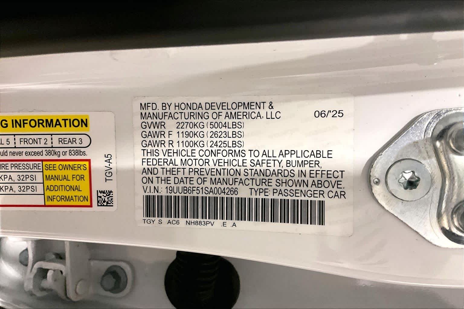 Certified Used 2025 Platinum White Pearl Acura SH-AWD A-SPEC image 32
