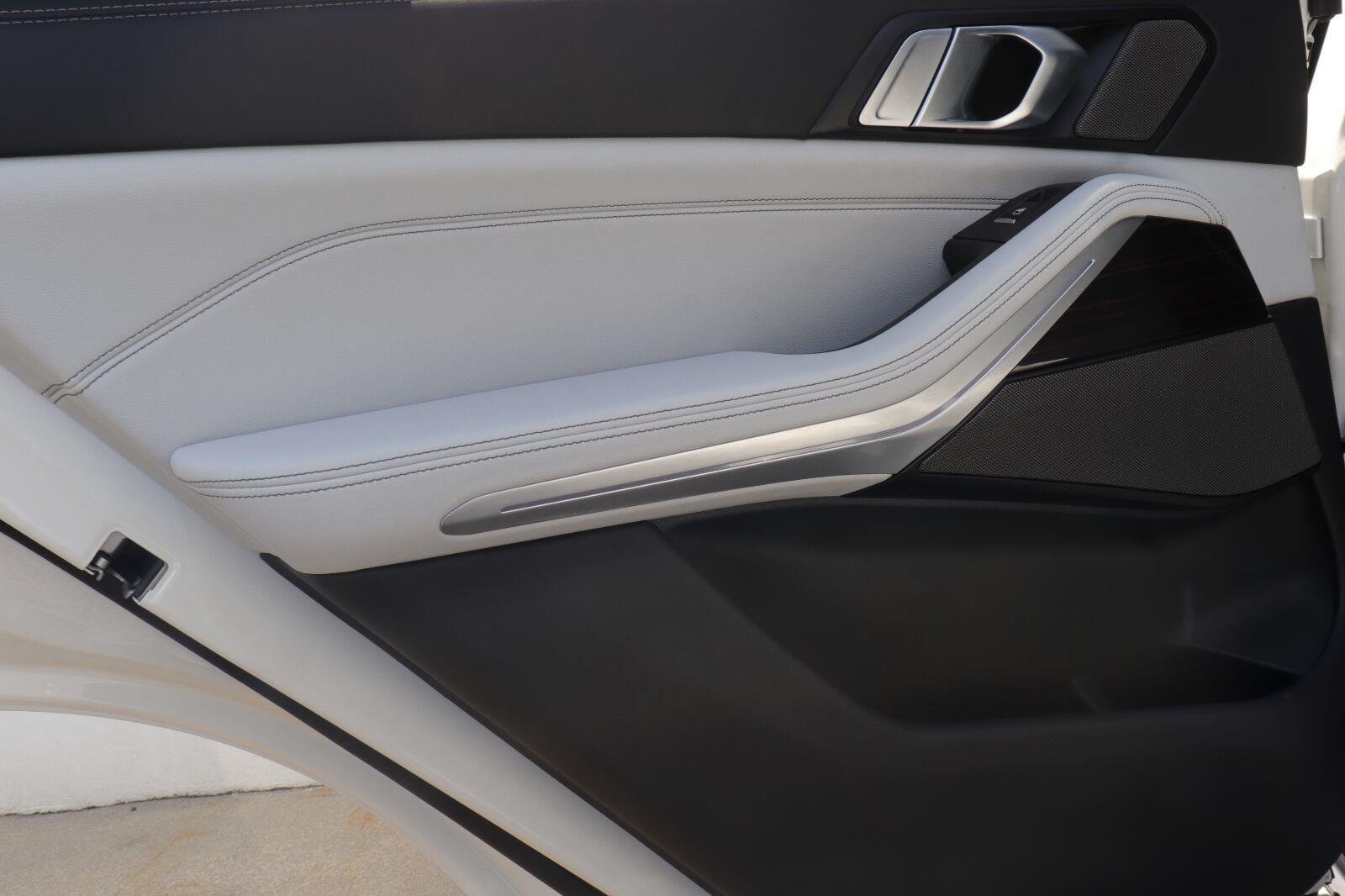 Used 2024 Alpine White BMW xDrive50e image 13