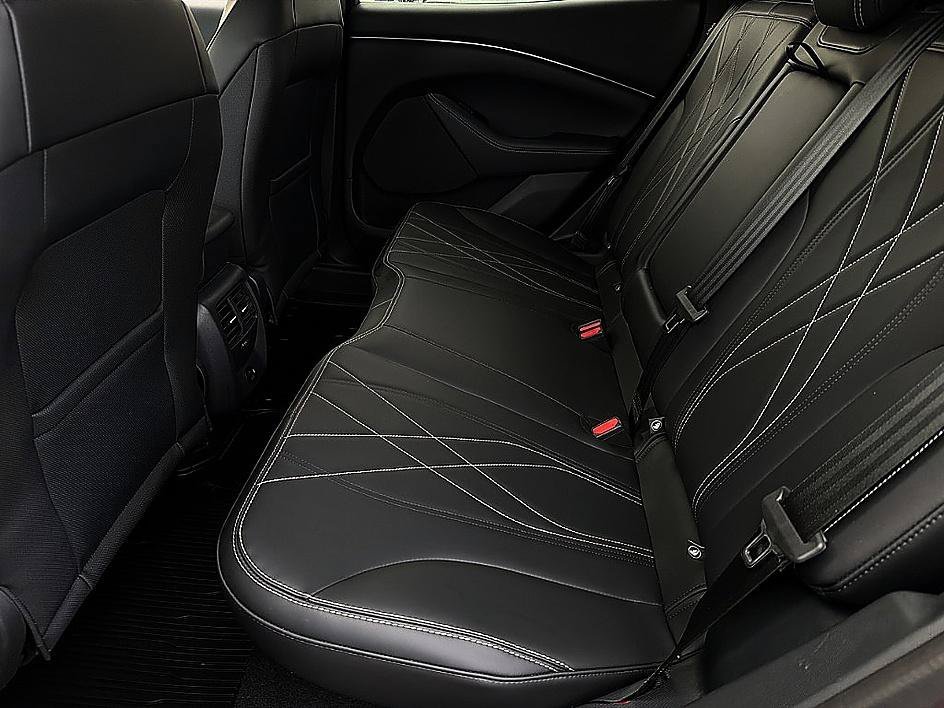 Used 2022 Red Metallic Ford Select image 9