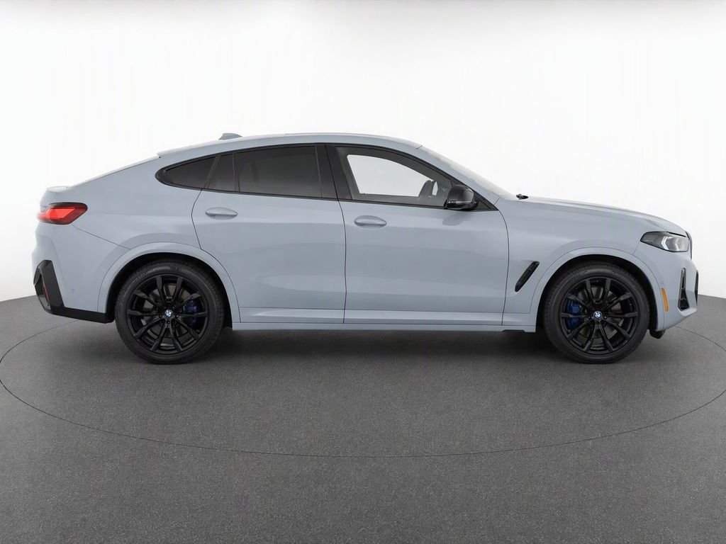 Used 2024 Gray BMW M40i image 7