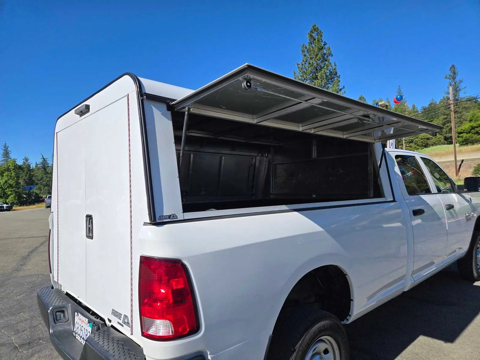 Used 2018  Ram Tradesman image 28