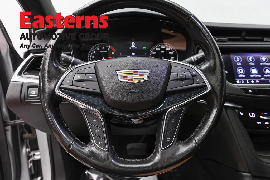 Used 2020 Silver Cadillac Premium Luxury image 10