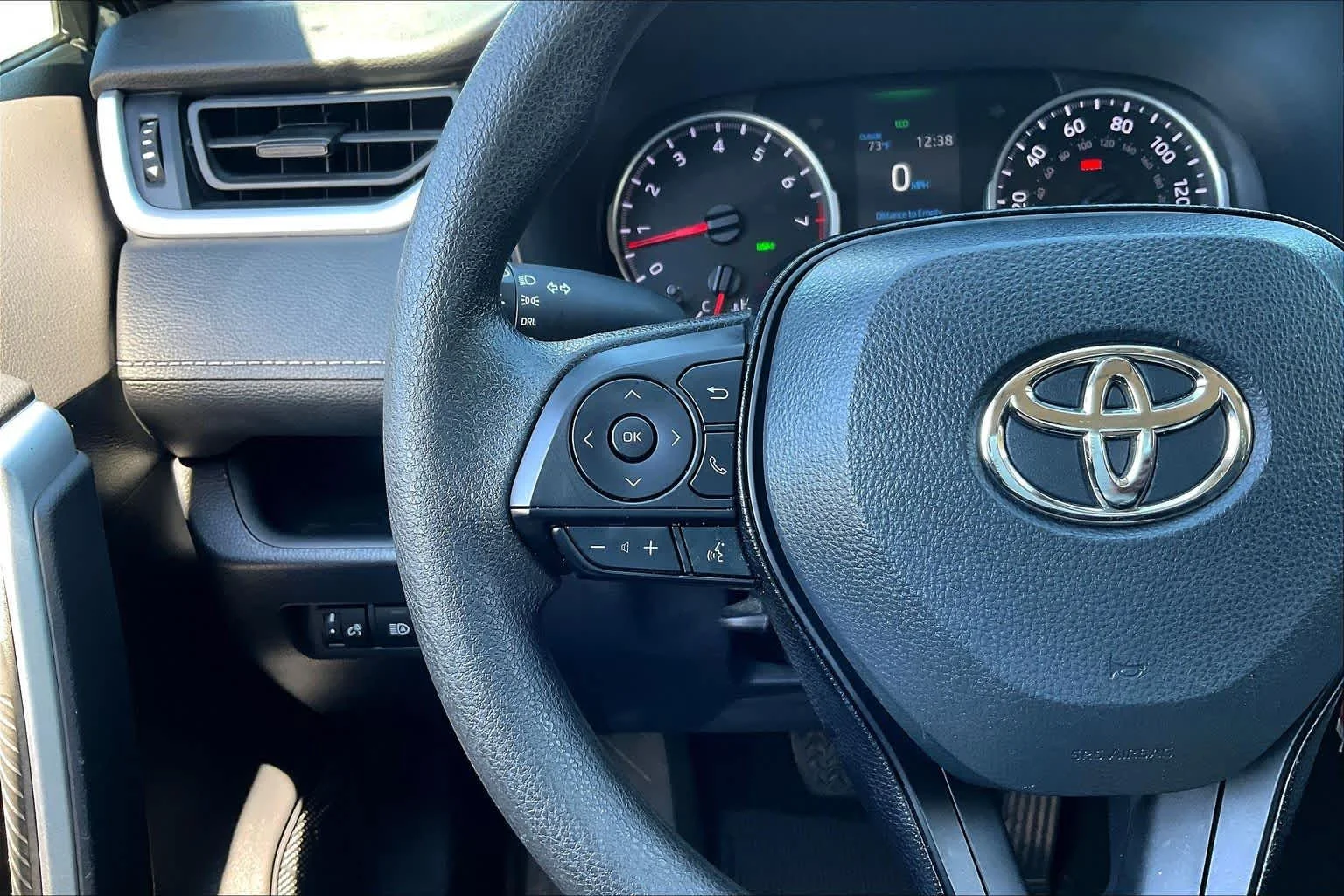 Used 2020 Magnetic Gray Metallic Toyota LE image 23