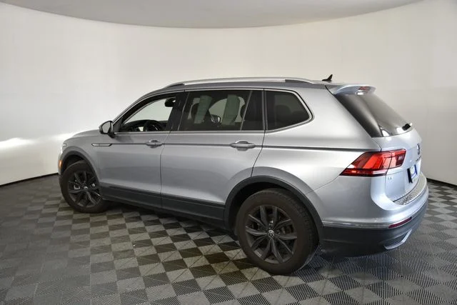 Used 2024 Silver Volkswagen 2.0T SE image 10
