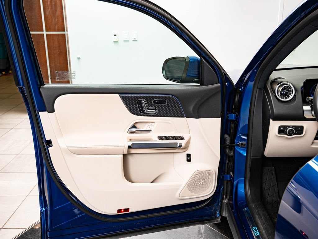Certified Used 2024 Starling Blue Metallic Mercedes-Benz 300 image 25