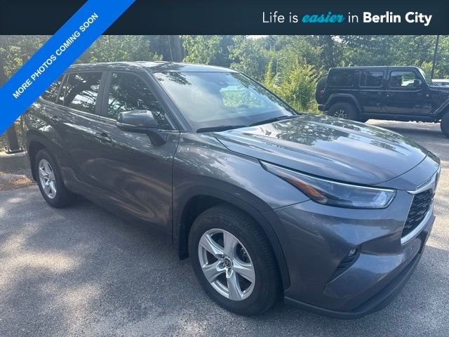 2023 Toyota Highlander LE