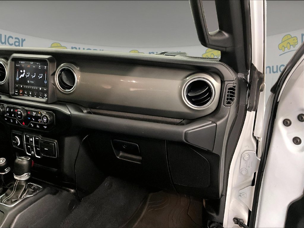 Used 2023 White Jeep Sahara image 13