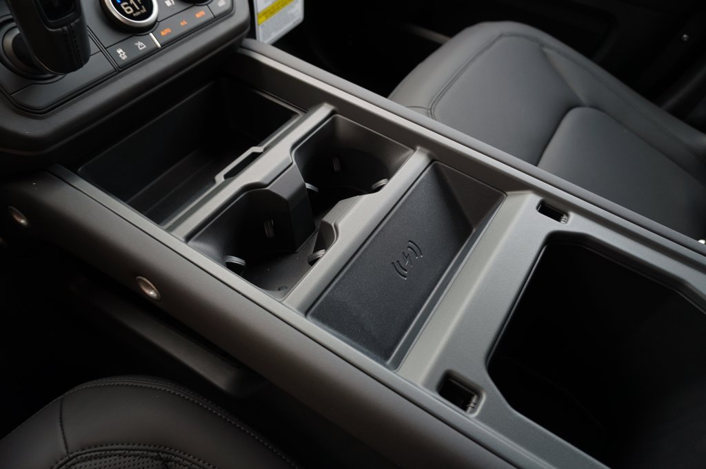 New 2026 Santorini Black Land Rover S image 26