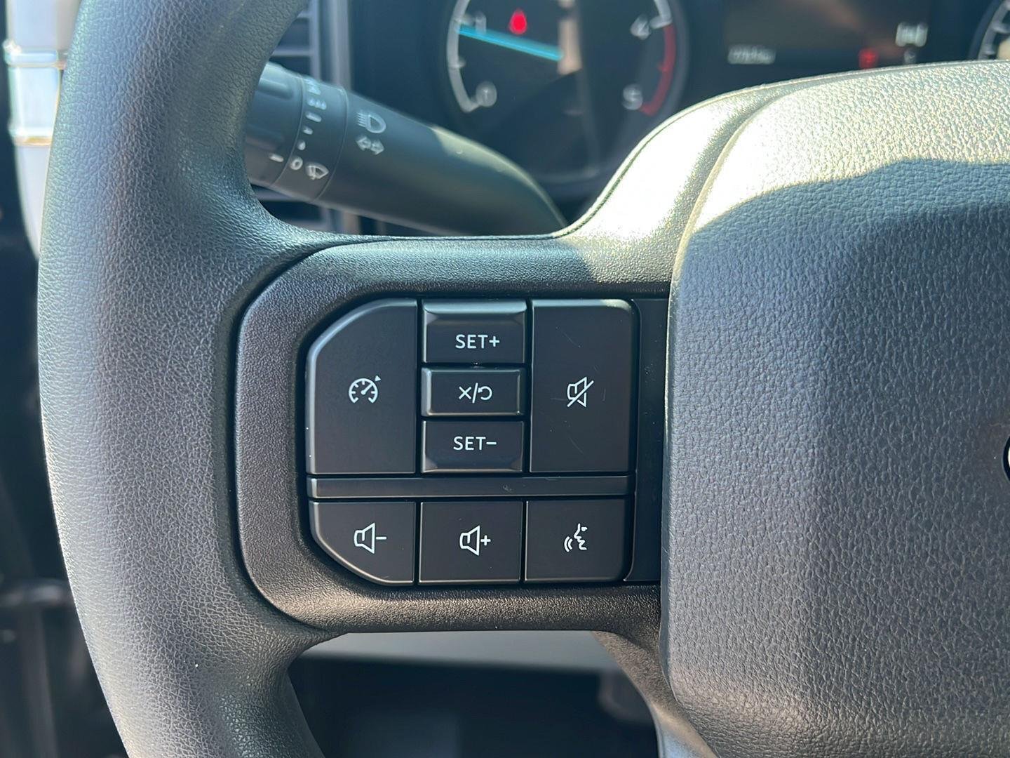 Used 2025 Agate Black Ford XLT image 10