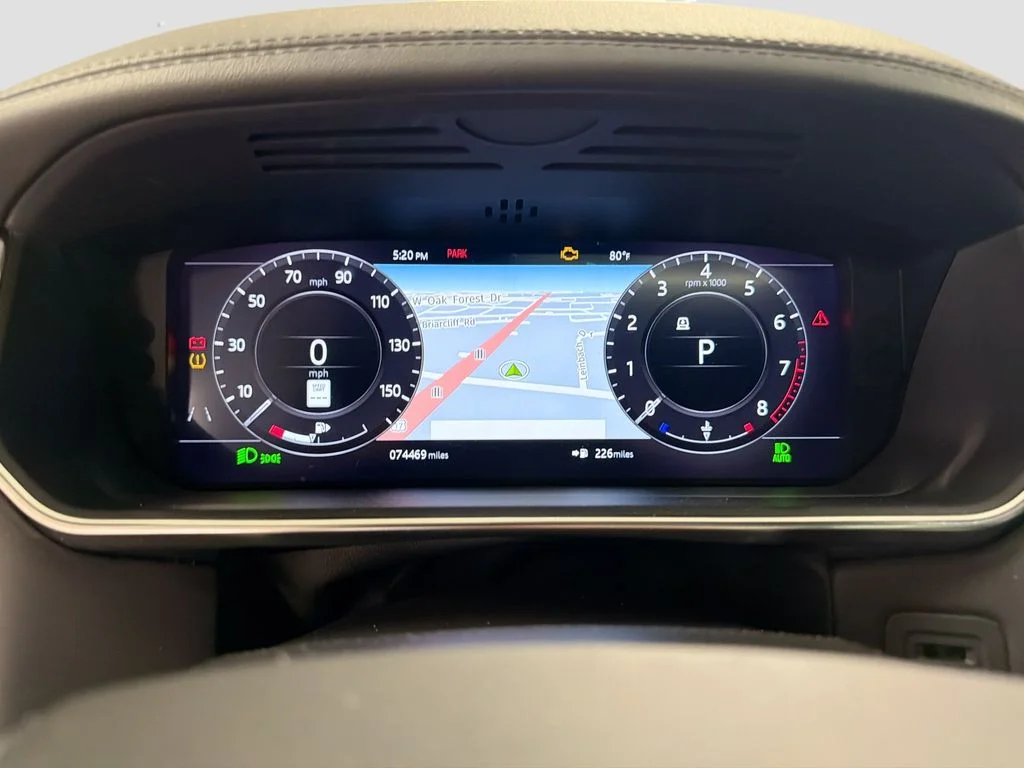 Used 2020  Land Rover HSE image 13