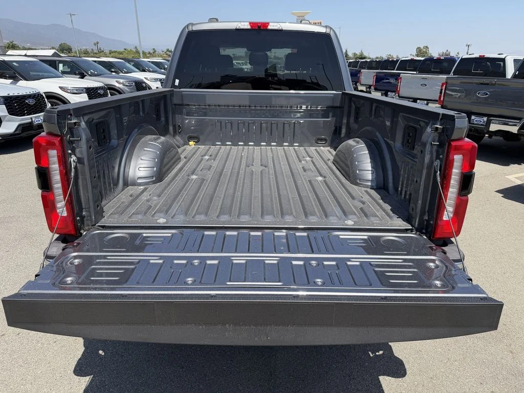 New 2026 Carbonized Gray Metallic Ford F-350® Lariat® image 20