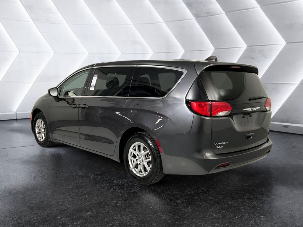 Used 2023 Gray Chrysler LX image 6