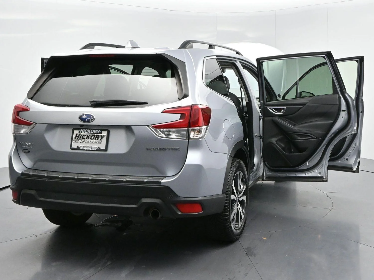Used 2020 Ice Silver Metallic Subaru Limited image 41