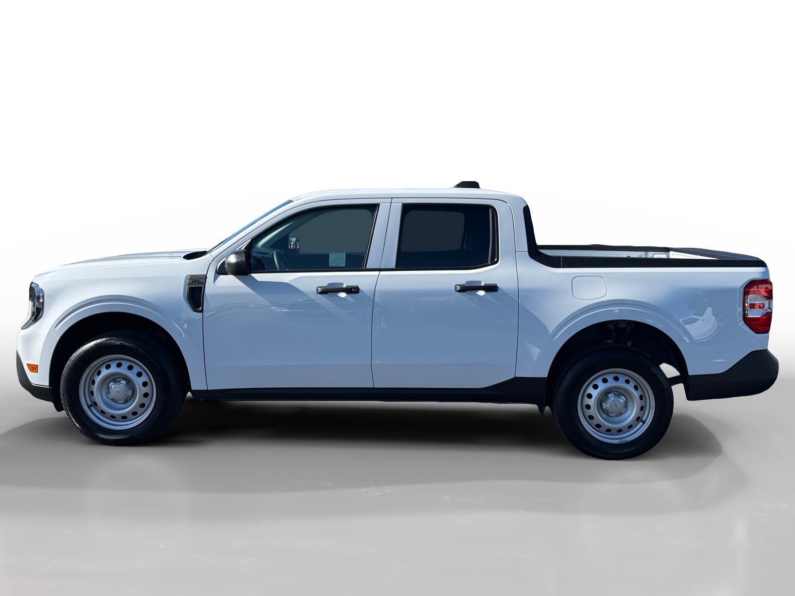 Certified Used 2025 Oxford White Ford XL image 2