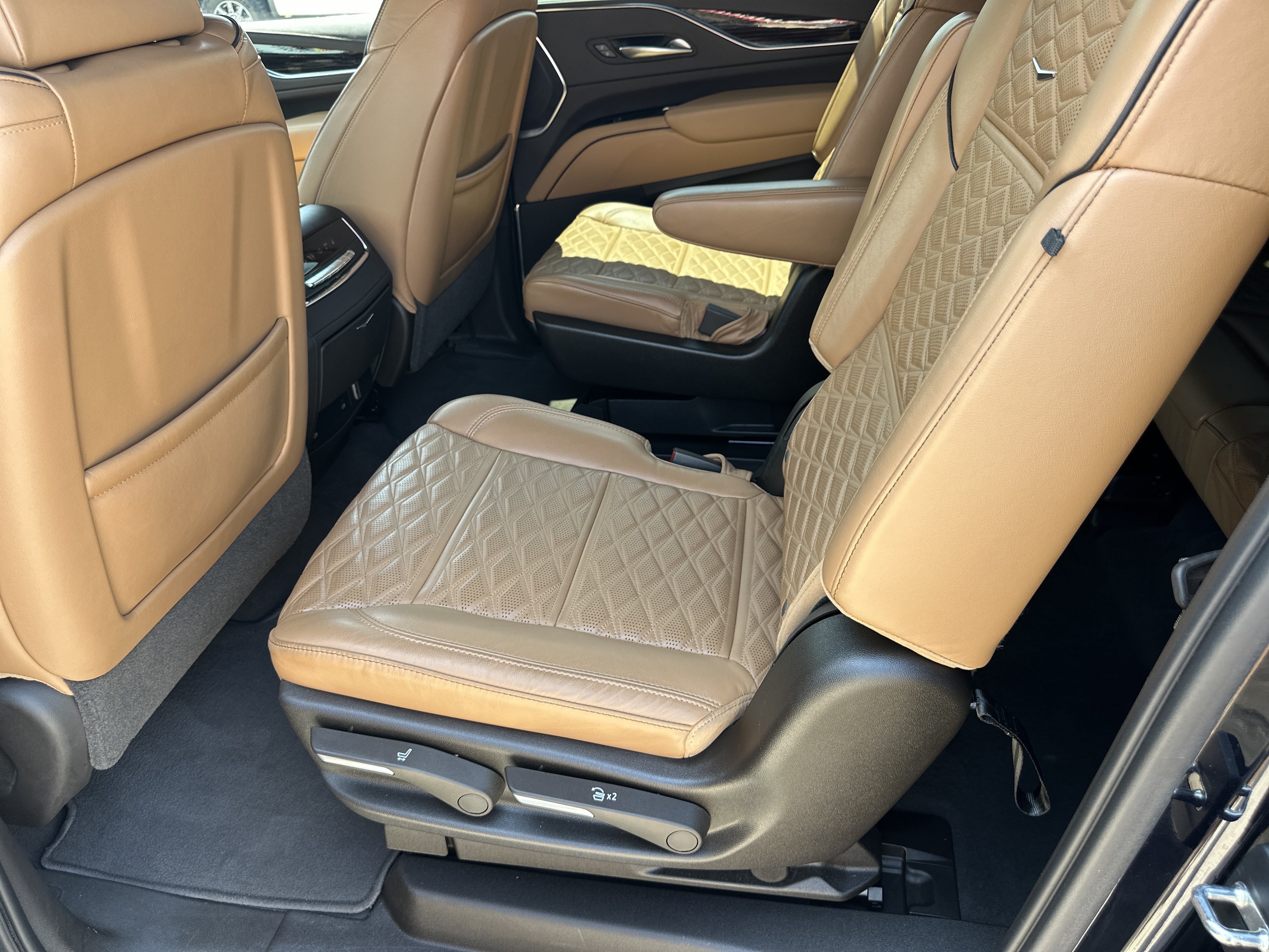 2021 Cadillac Escalade ESV Premium Luxury - Photo 23