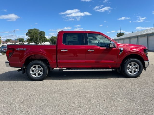 2025 Ford F-150 XLT photo 3