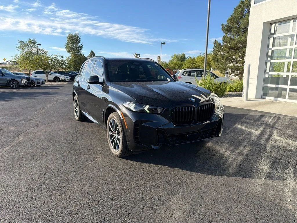 Used 2026 Black Sapphire Metallic BMW xDrive40i image 7