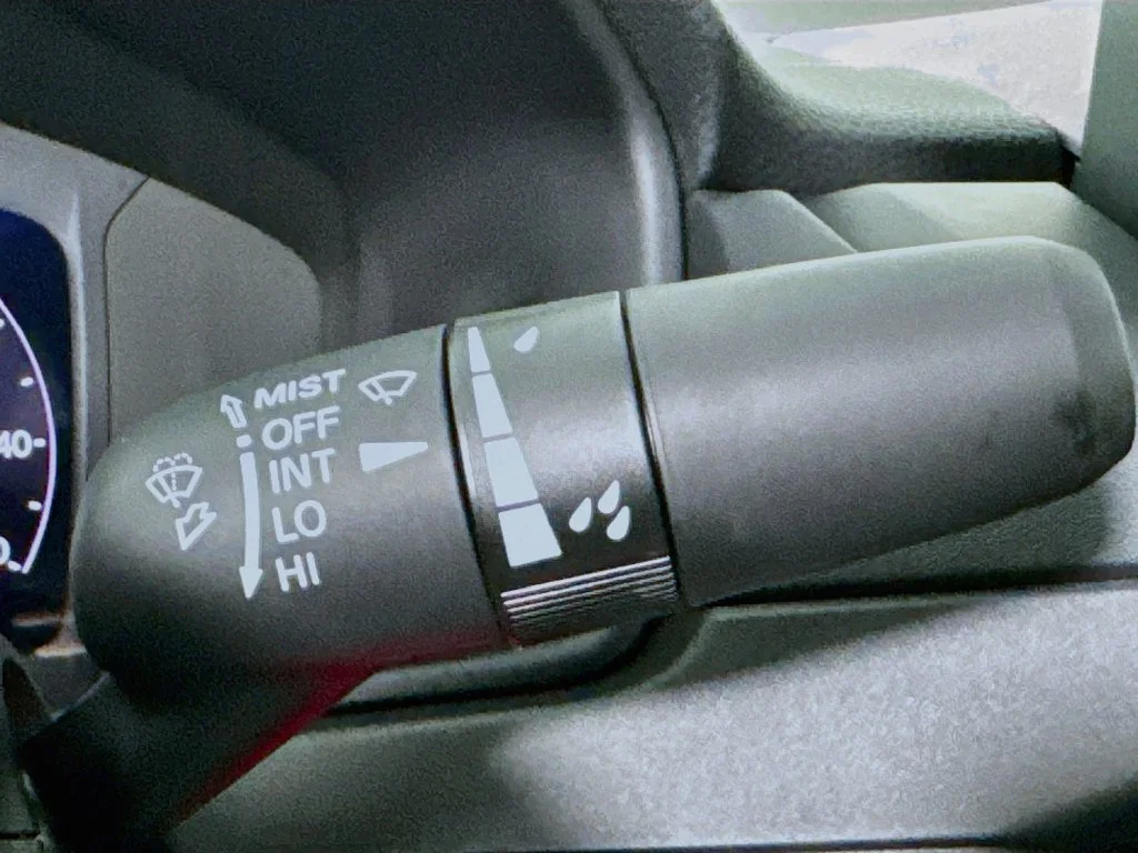 New 2026 Meteorite Gray Metallic Honda SE image 18