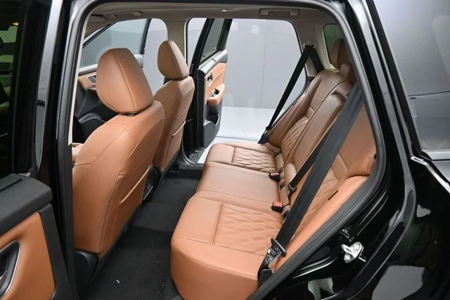 New 2026 Black Nissan Platinum image 16