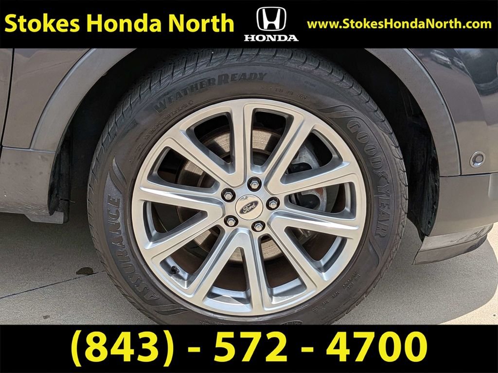 Used 2017  Ford Limited image 14