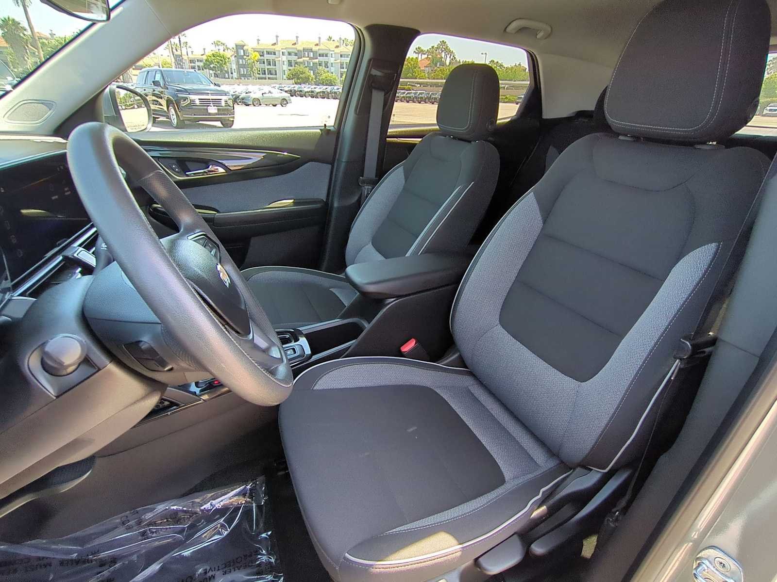Used 2024 Sterling Gray Metallic Chevrolet LT image 22