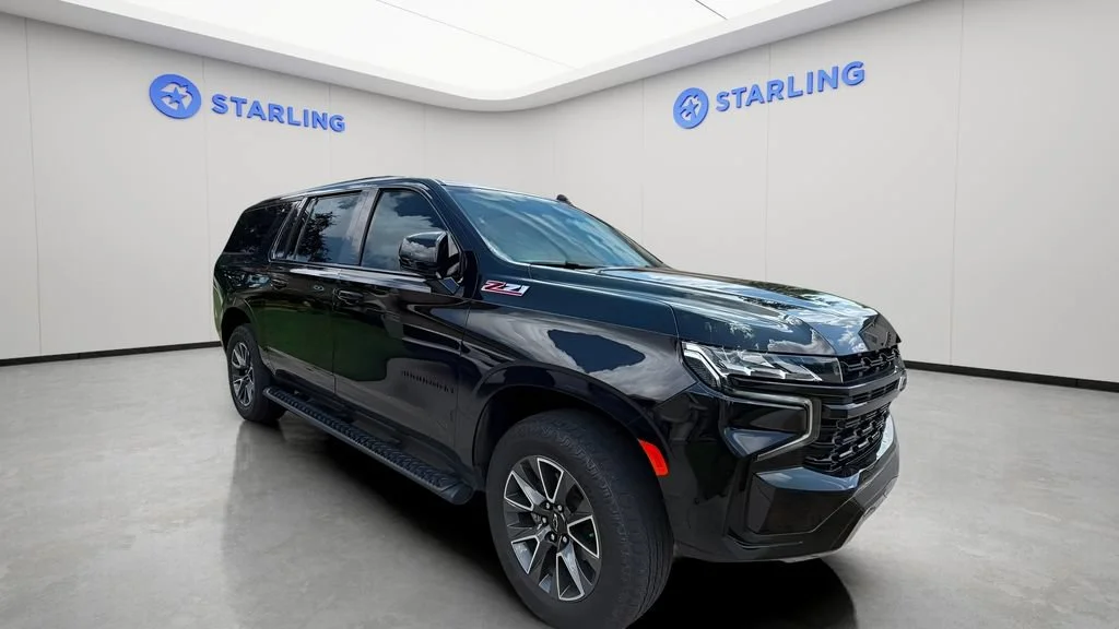 Used 2023 Black Chevrolet Z71 image 5