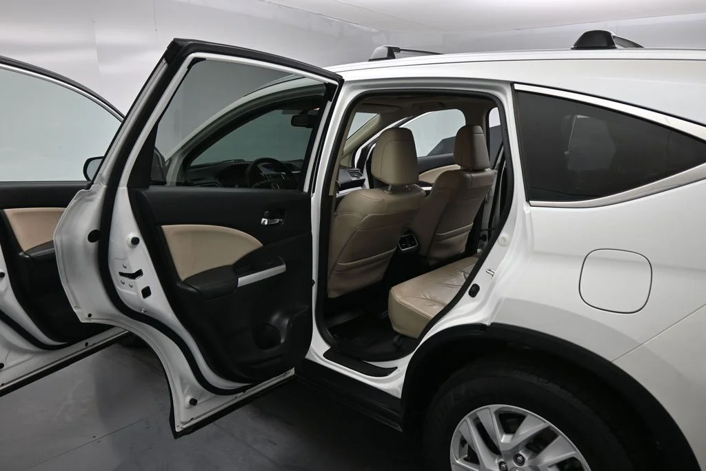 Used 2016 White Honda EX-L image 18