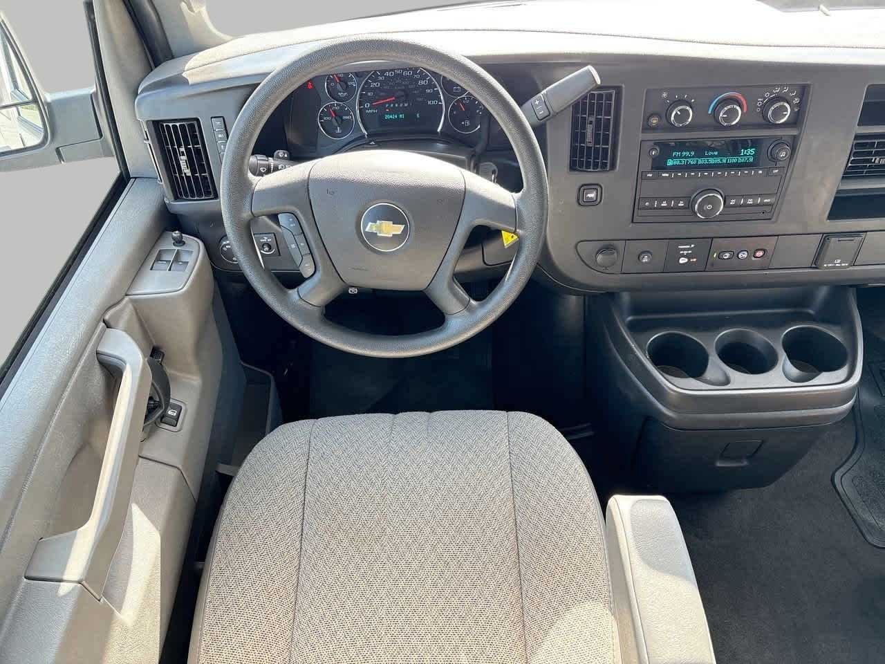 2025 Chevrolet Express Passenger LS - Photo 10