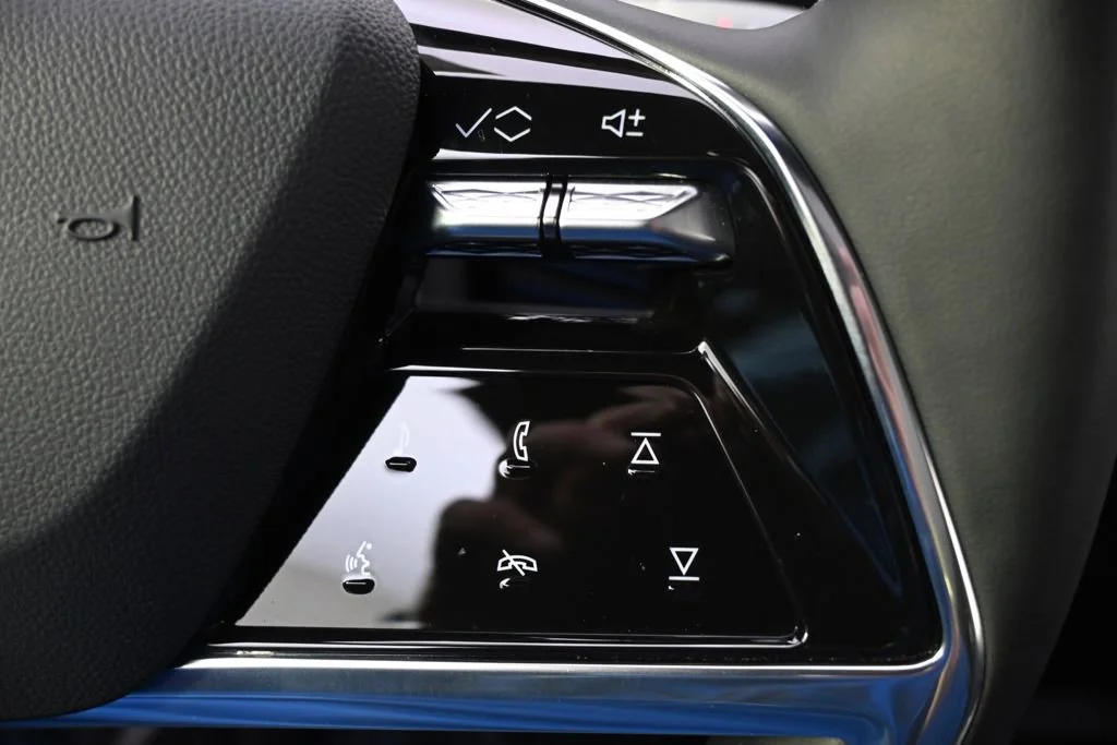 2025 Cadillac Escalade IQ Sport 1 - Photo 37
