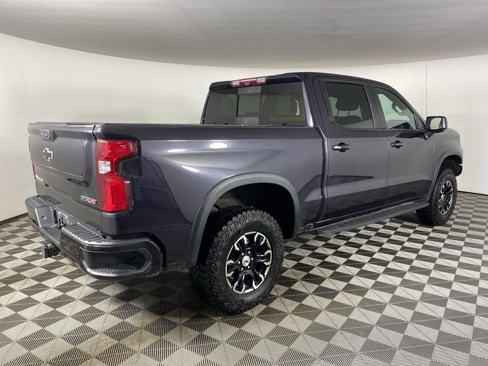 Used 2023 Dark Ash Metallic Chevrolet ZR2 image 17