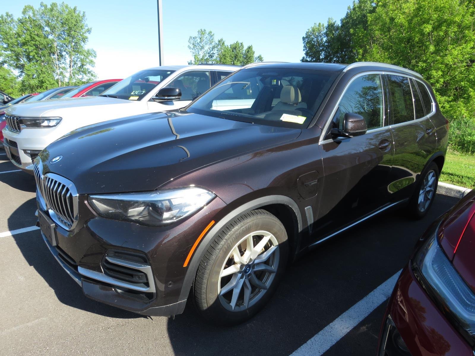 Used 2022  BMW  image 8