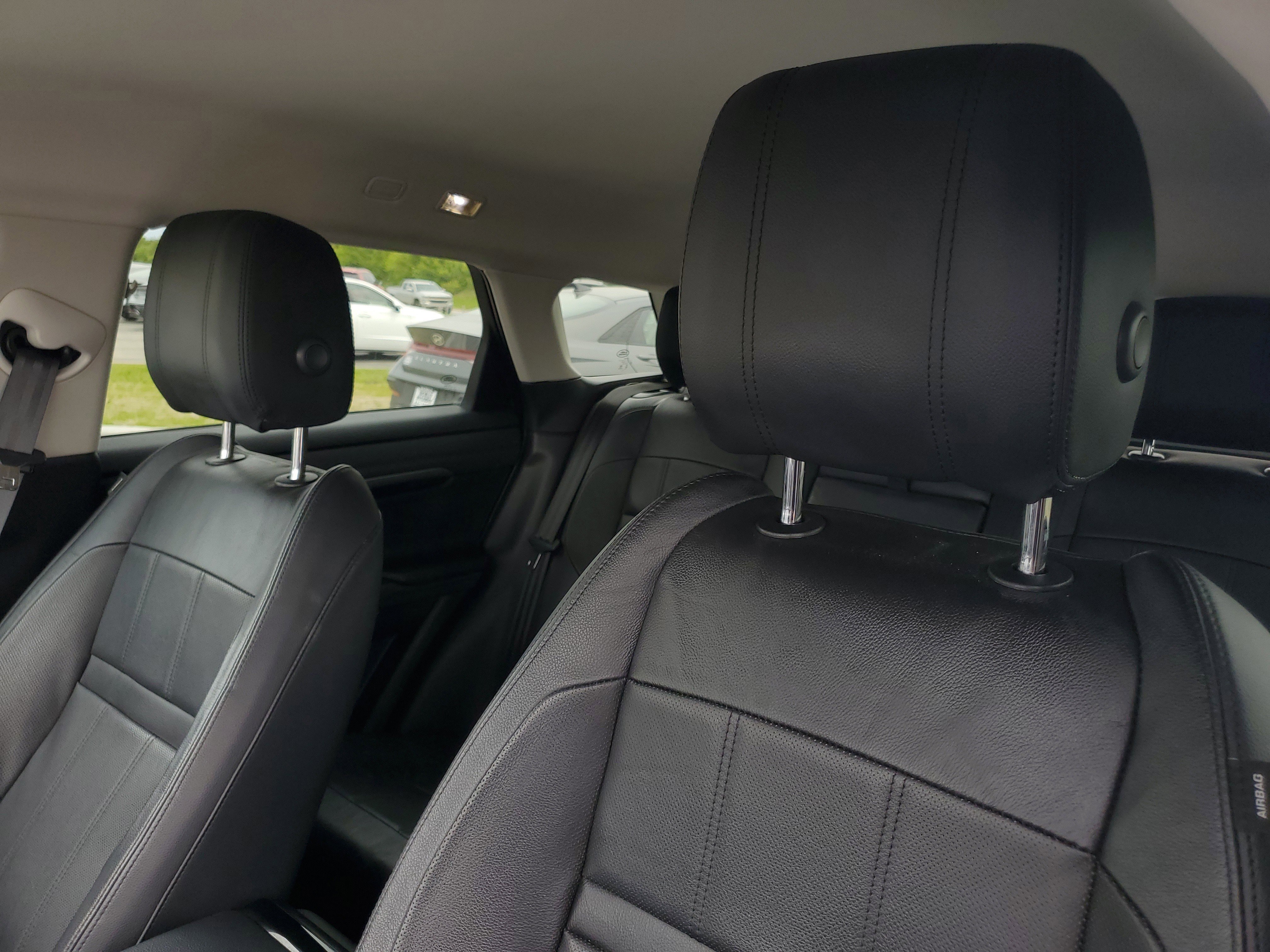 Used 2020 Black Land Rover S image 15
