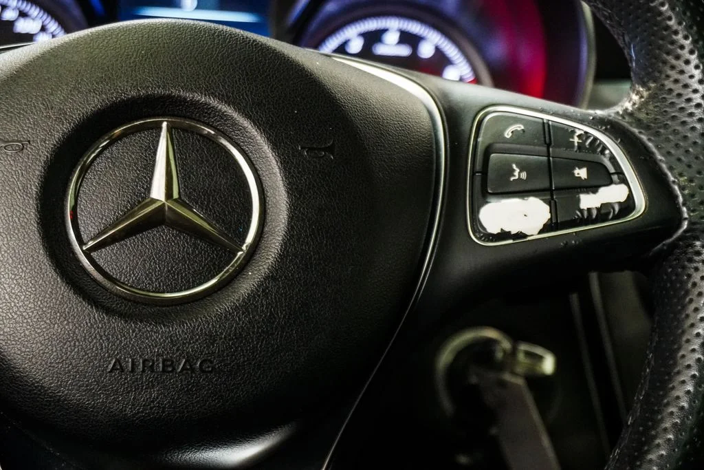 Used 2018 Gray Mercedes-Benz GLC 300 image 14