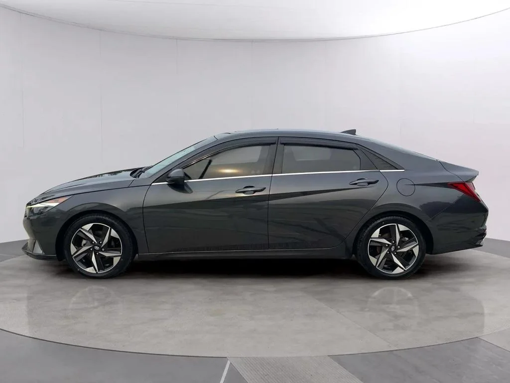 Used 2021 Hyundai Elantra SEL with VIN 5NPLN4AG1MH023491 for sale in Racine, WI