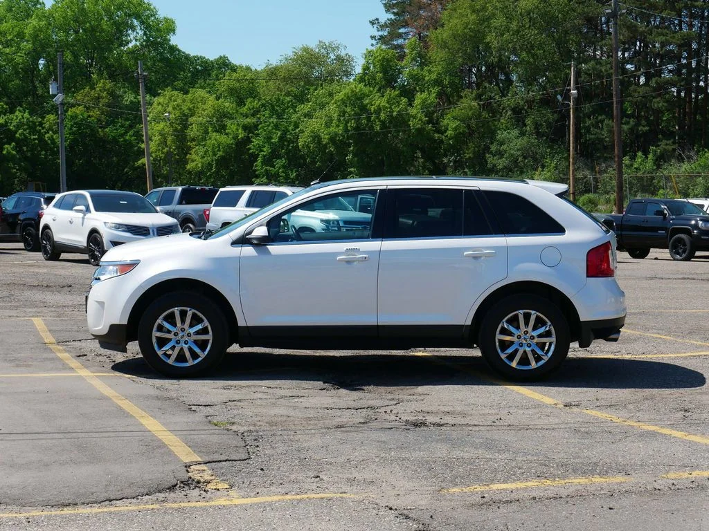 Used 2014 White Ford Limited image 5