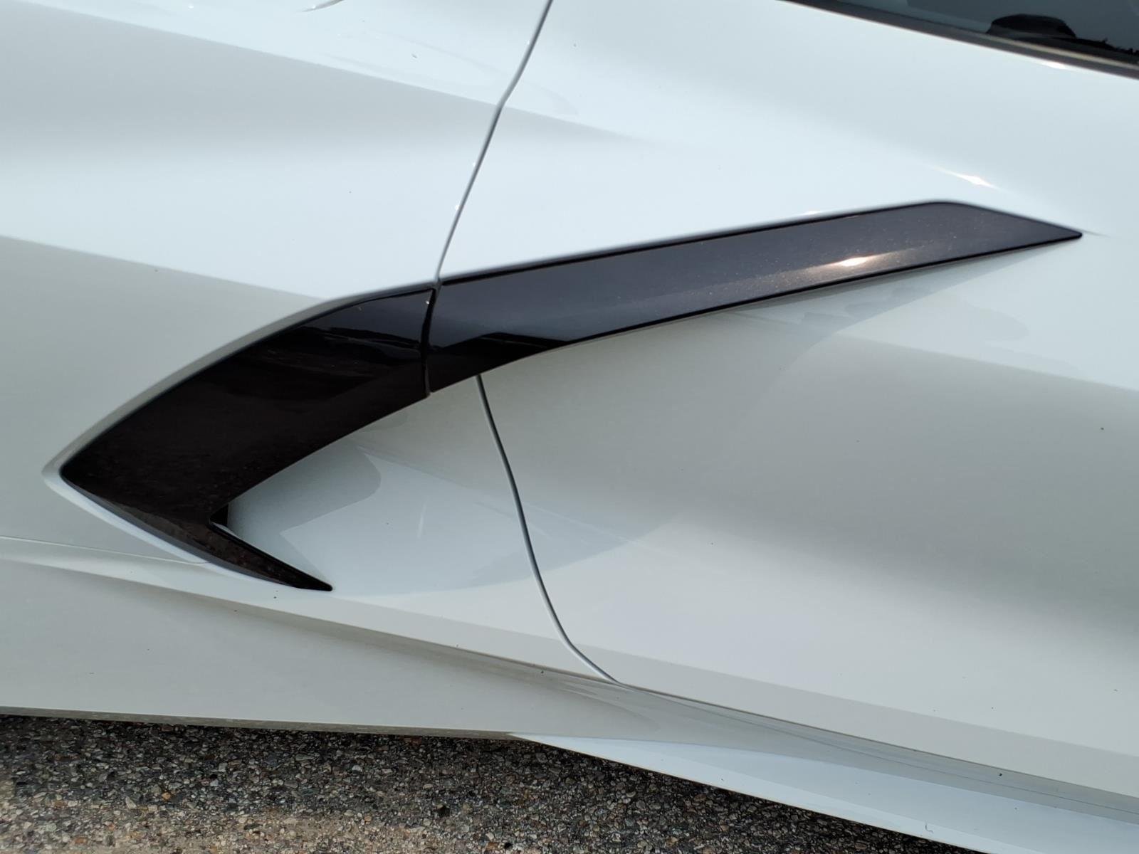 Used 2022 Arctic White Chevrolet 2LT image 8