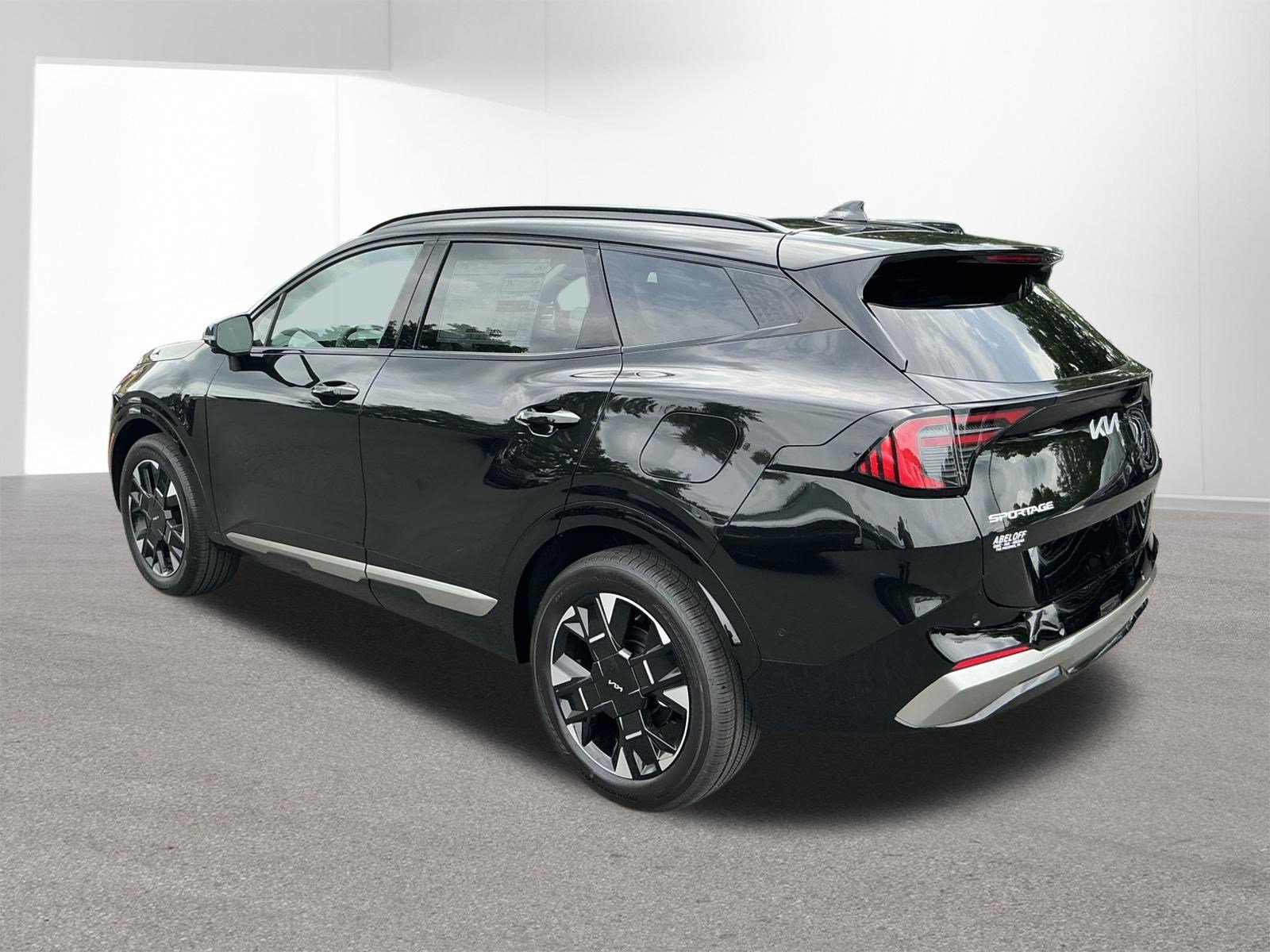 New 2027 Fusion Black Kia SX Prestige image 5