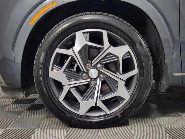 Used 2022 Gray Hyundai Calligraphy image 20