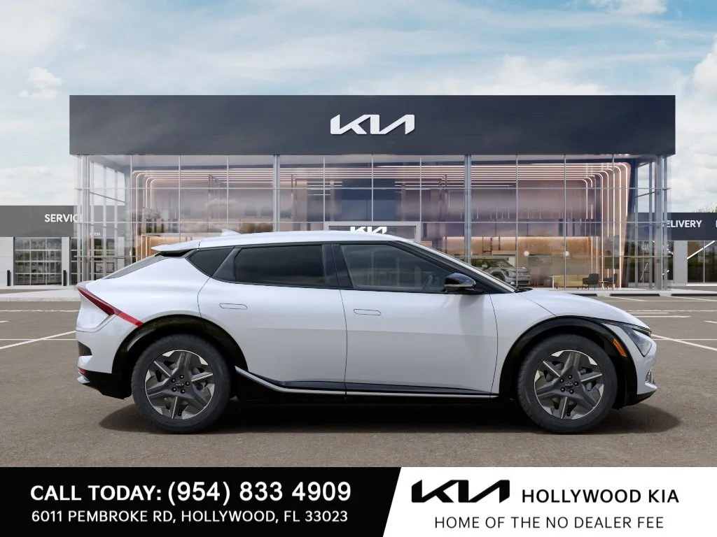 New 2026 White Pearl Kia  image 7